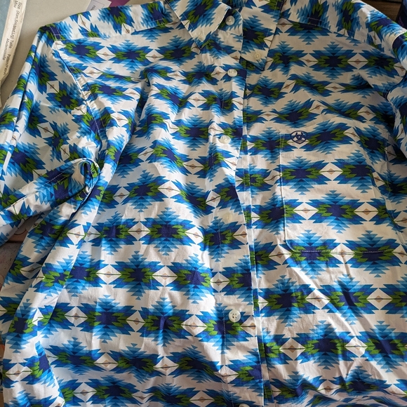 Ariat Levi Button down print shirt Medium - Picture 2 of 4